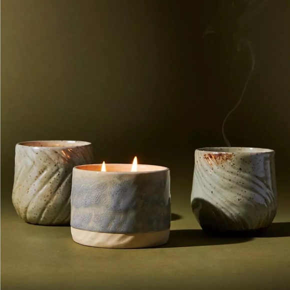 Anthropologie Scented Candle Winter White 10.4 Oz /295 G Ceramic Candle NEW - Picture 3 of 8